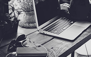 开云体育-TTG第二局赛中语音回放：蓝可以给留人；这个节奏对了